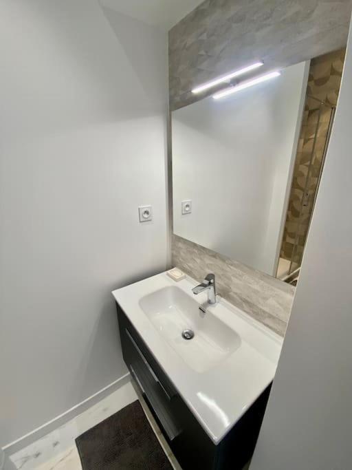 Superbe Appartement Hyper Centre 4 Personnes Valence  Exterior foto